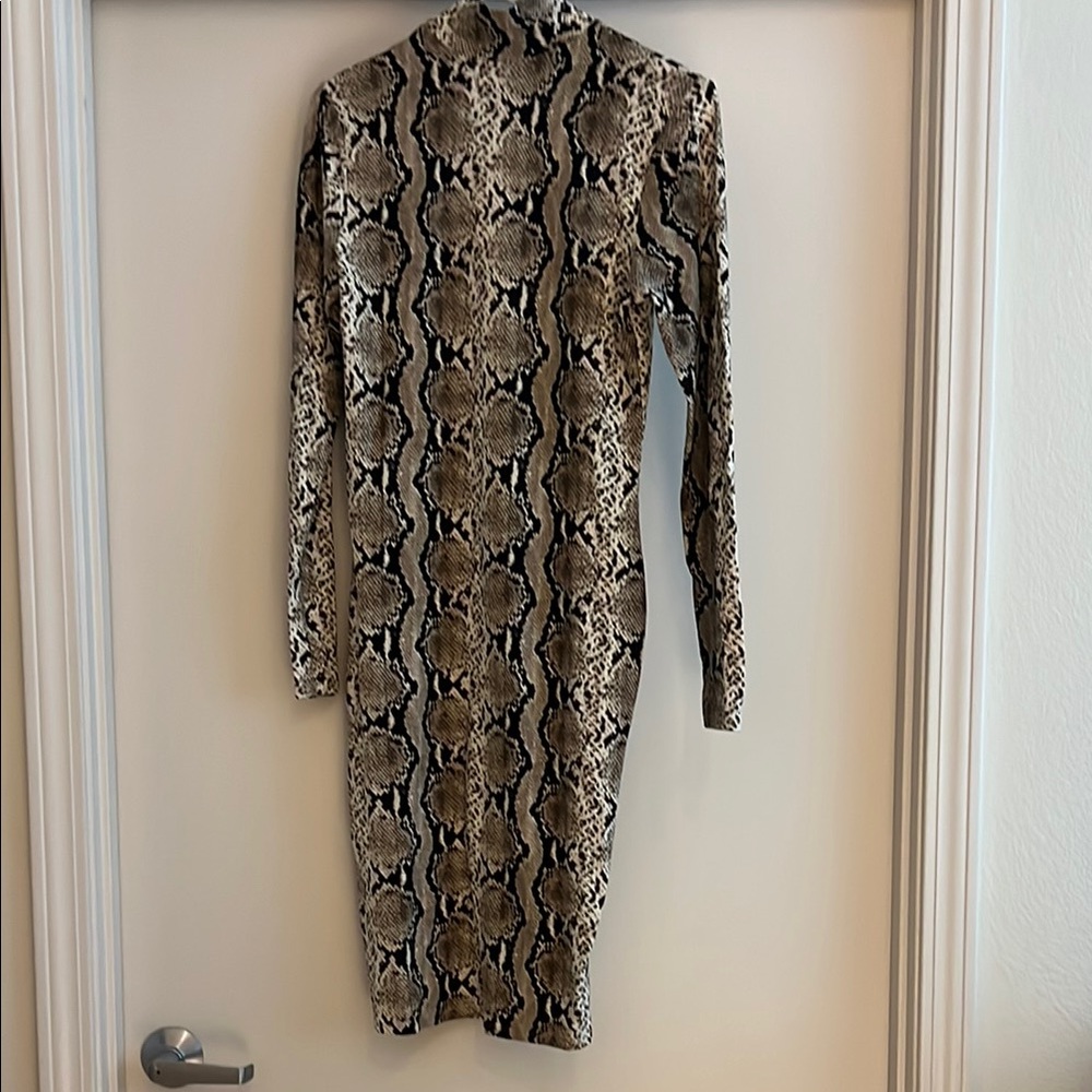 Leith Long Sleeve Body-Con Dress Snake Print Size Medium